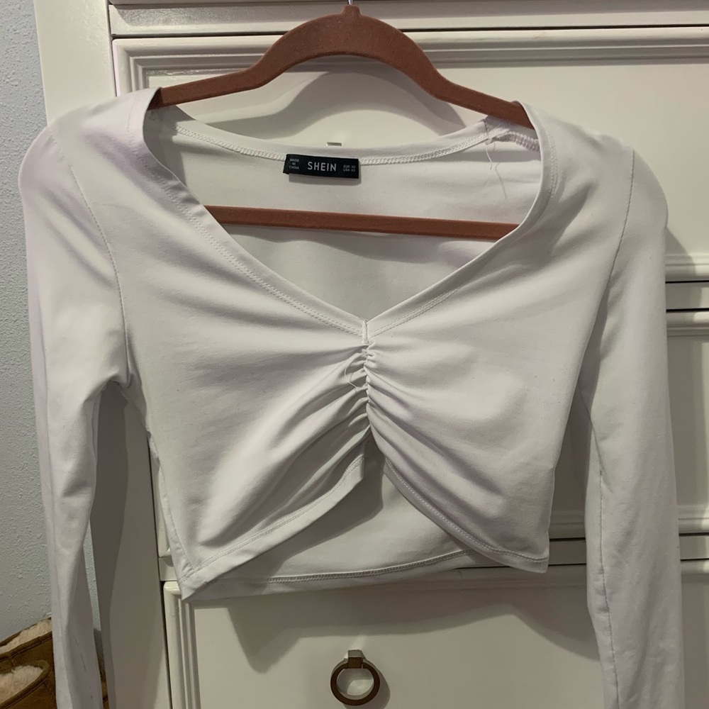 Super cute stretchy crop top